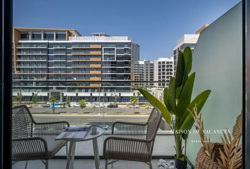 Stylish Studio Getaway 10 Minutes to Dubai Mall