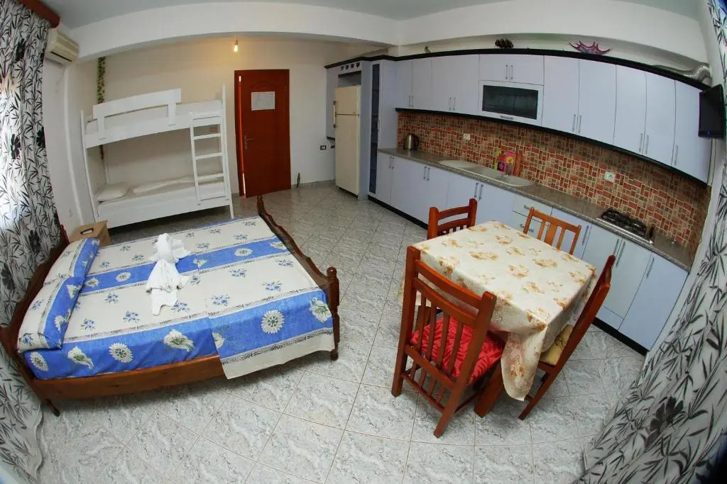 Vila Renato Ksamil