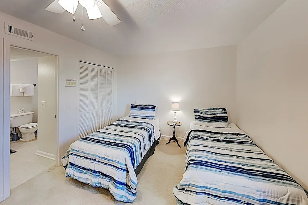 New Listing! Beachfront Townhome W/ Gulf-view Deck 2 Bedroom Townhouse