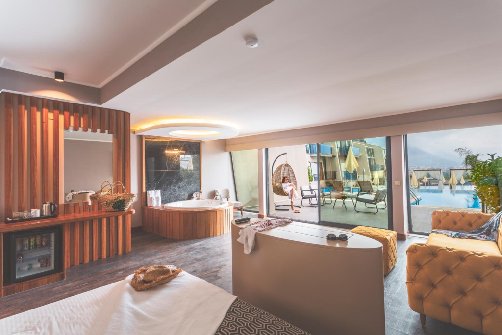 Orka Cove Hotel Penthouse & Suites Adults Only