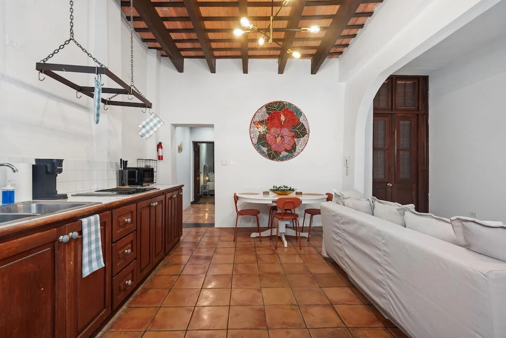 Otium Rentals Penthouse w 2 Terraces