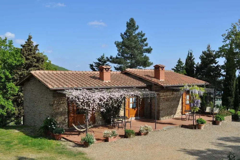 Farmhouse in Loro Ciuffenna with Pool & Garden