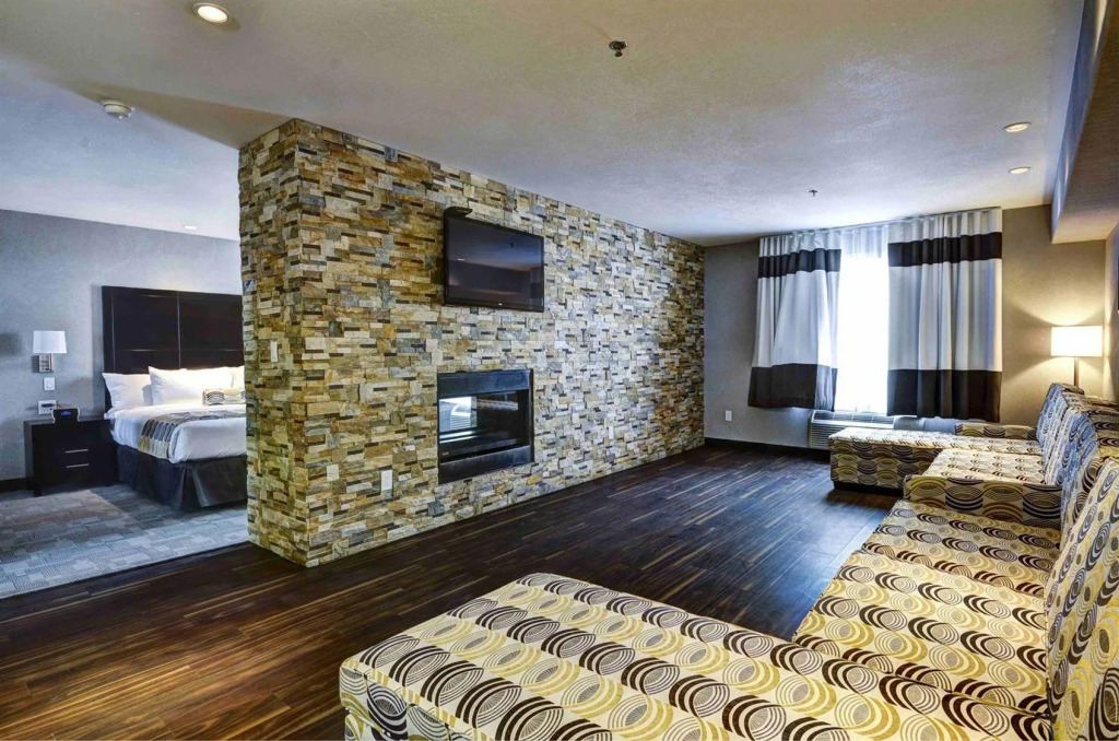 Home Inn & Suites - Swift Current