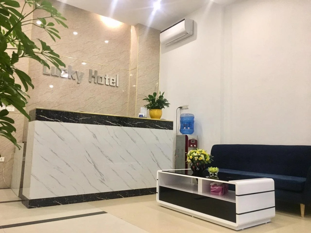 Lucky Hotel 69