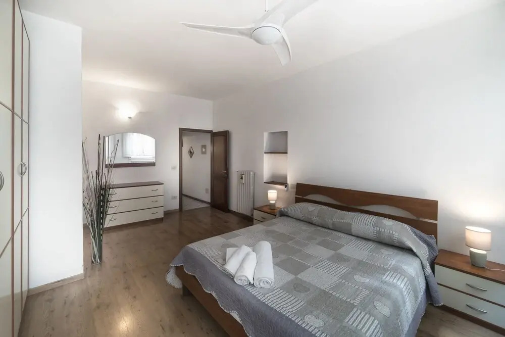 Porcellana 25 House