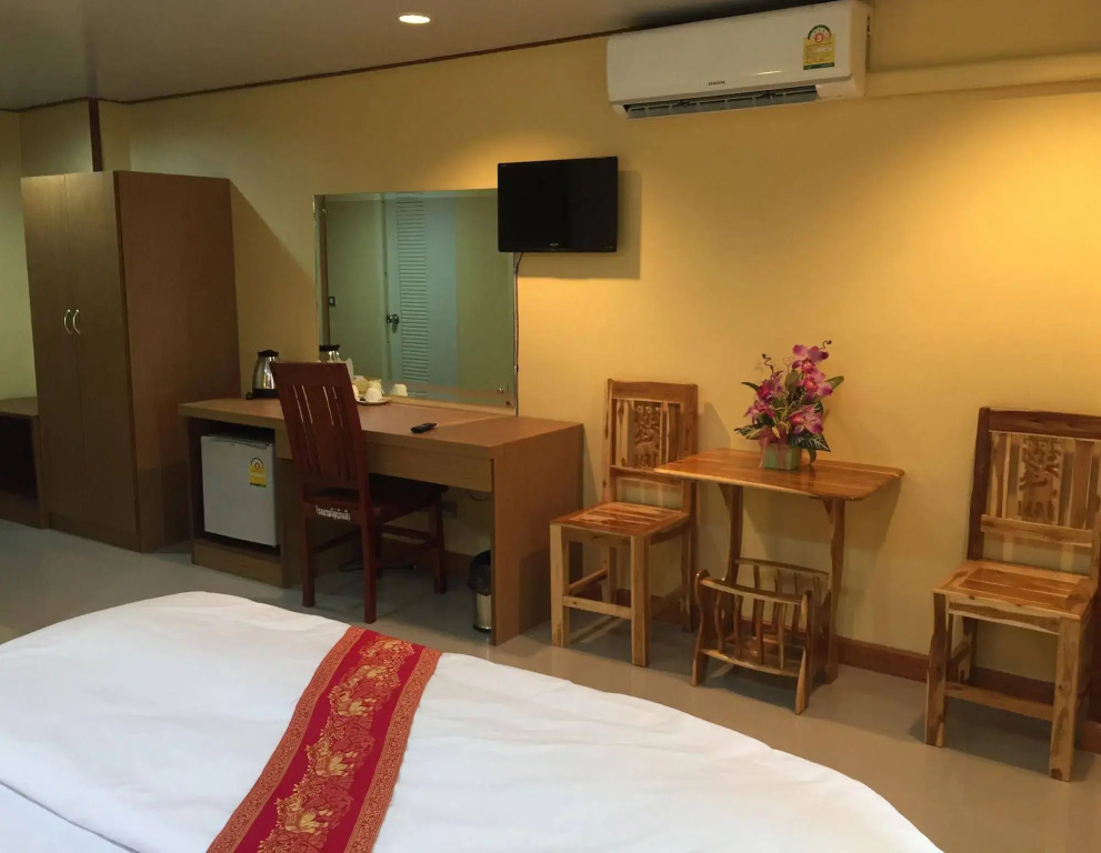 Toh Buk Seng Ayutthaya Hotel