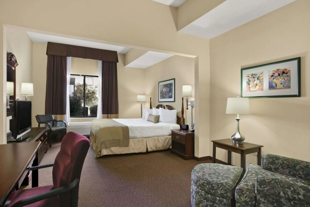Holiday Inn Allentown I-78 & Rt. 222