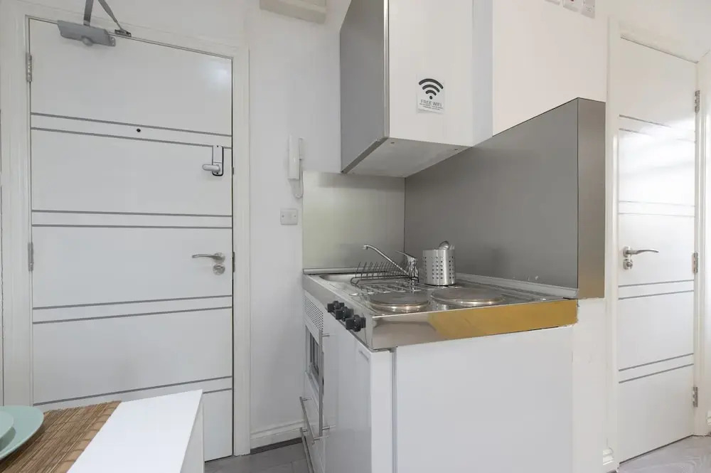Rentaly London - Green Lanes - Studio 2