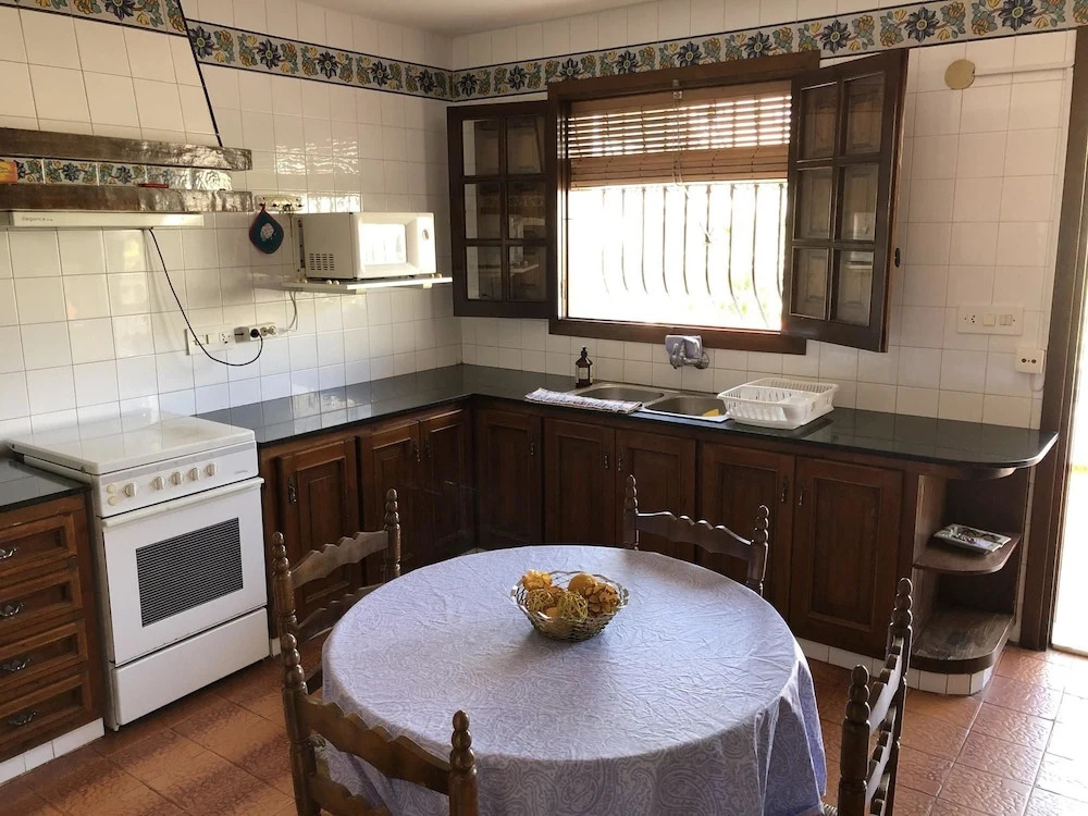 House with 3 Bedrooms in Oliva, with Furnished Terrace - 300 M From the Beach