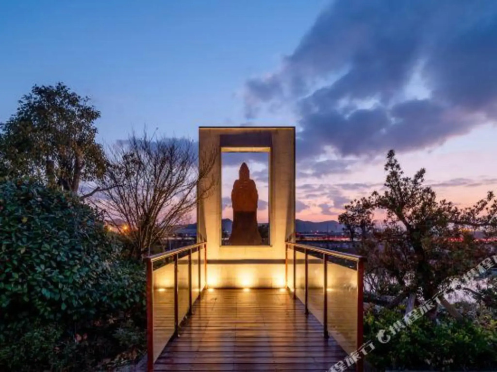 Yooler Resort Hotel