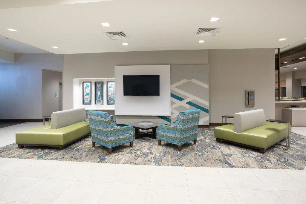 Hilton Garden Inn Omaha Aksarben Village