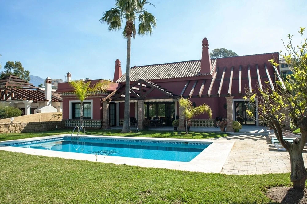 Villa With 4 Bedrooms in Las Lagunas de Mijas, With Wonderful Mountain