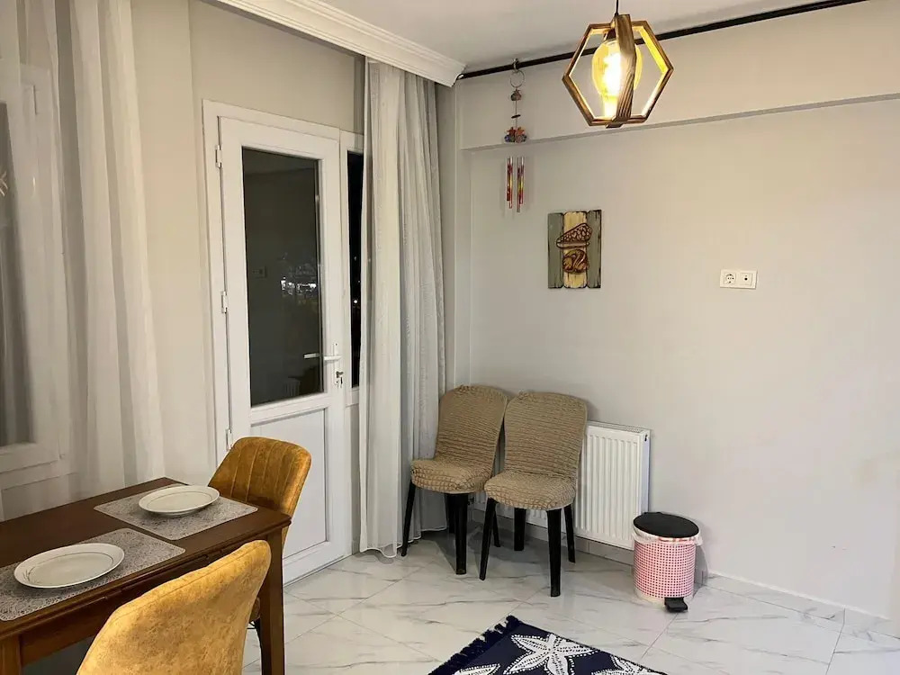 Apartment With Balcony in Seferihisar