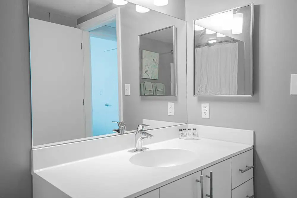 Heaven On Baltimore Downtown Fully Furnished Apartments