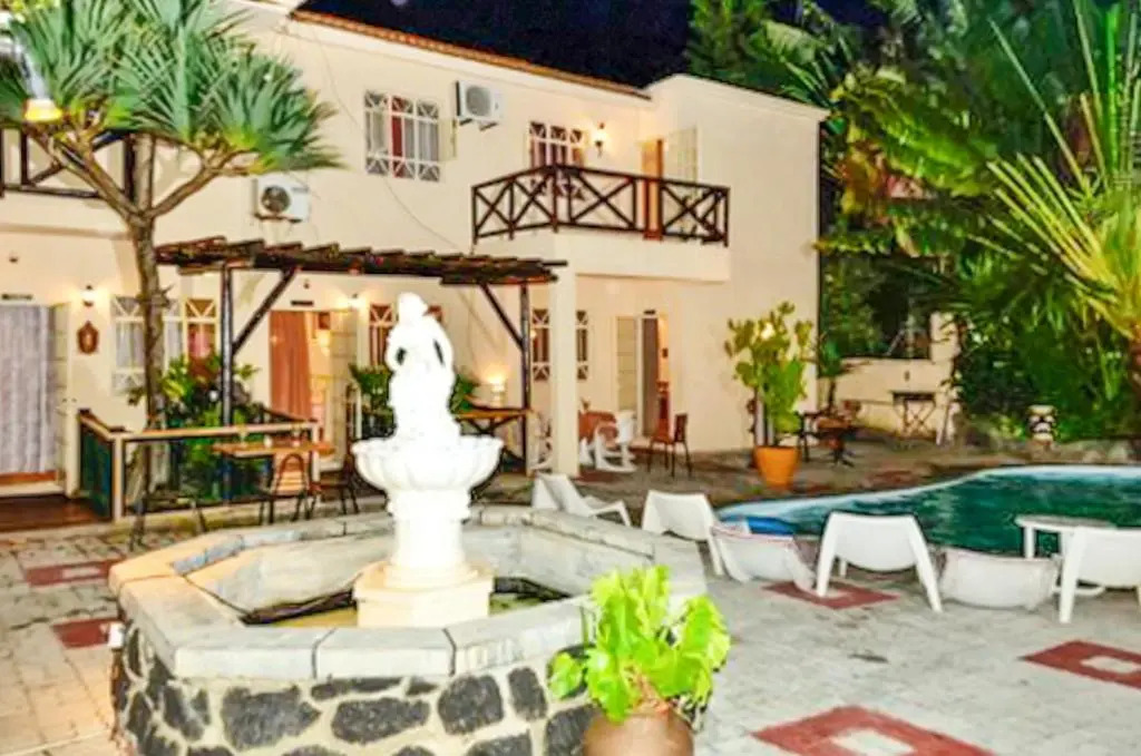 Studio in Pereybere, With Pool Access, Furnished Terrace and Wifi - 1