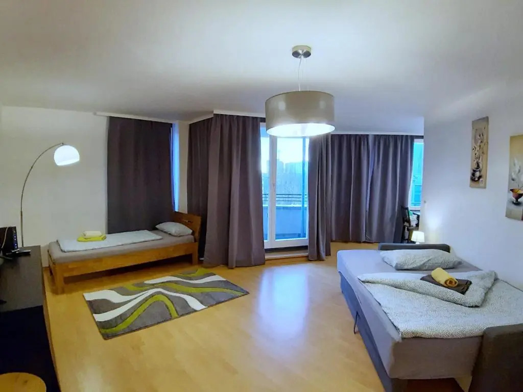Lea-Apartment, 2 Raum, Balkon Tg Zentral Am Park