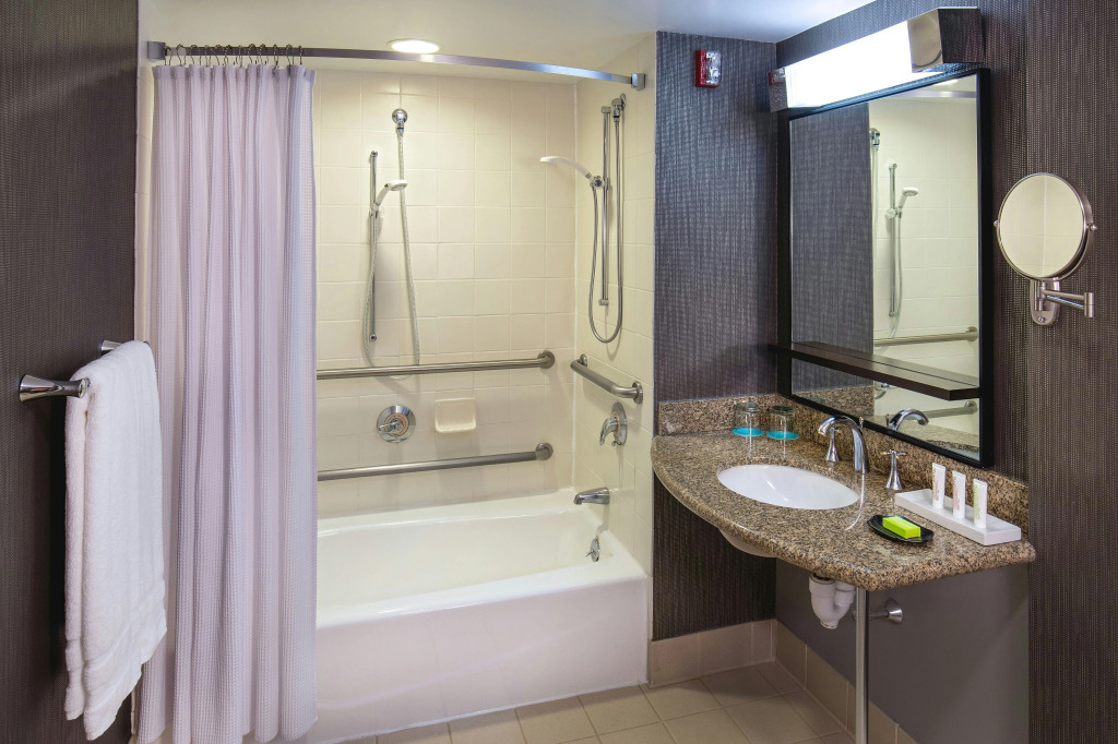 Le Meridien Boston Cambridge