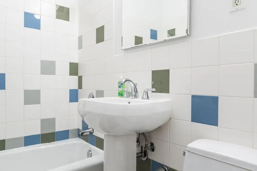 2 Bed Apt Ideally Located in UES of Manhattan