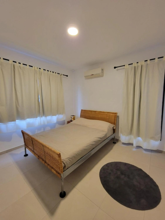 Modern - Wan Pipel with Terrace