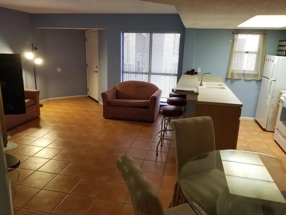 Walk to Beach - Heart of Entertainment District 1 Bedroom Home by RedAwning