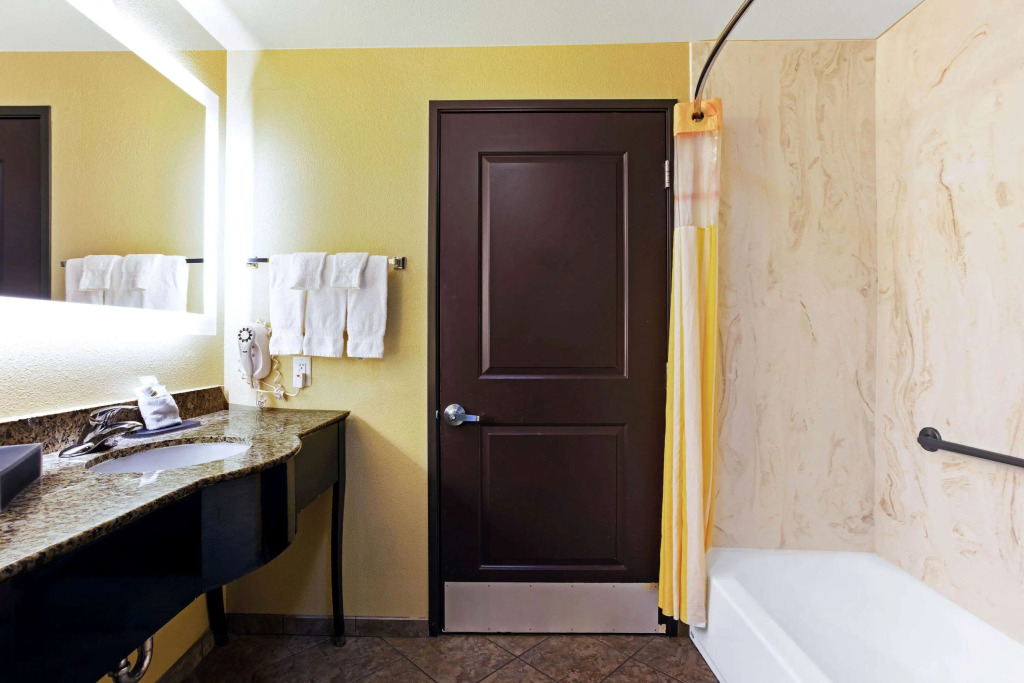 La Quinta by Wyndham Denver Gateway Park