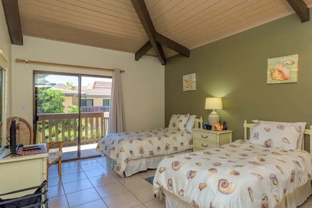 Tiki 215 - Cozy 1br Condo With King Bed Sleeps 4 1 Bedroom Condo