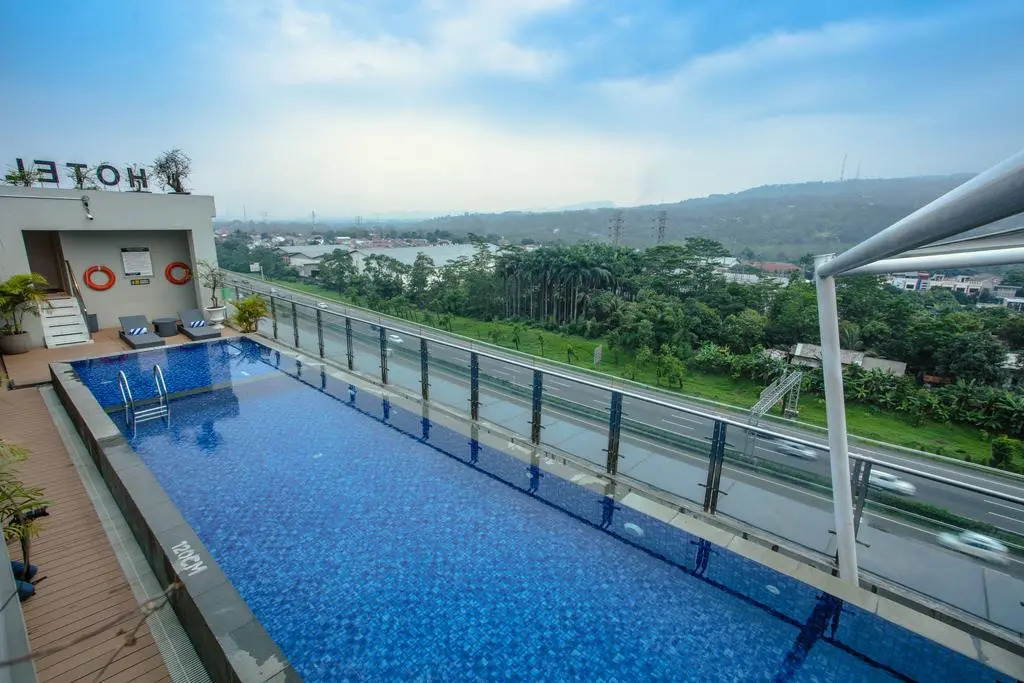 Bigland Hotel & Convention Sentul