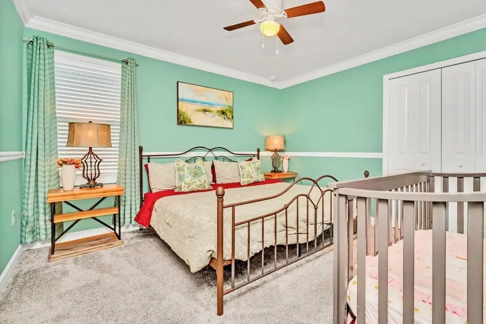 9BR Family Home With Pool Hot tub and BBQ