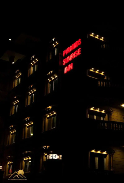 Pyramids sunrise inn