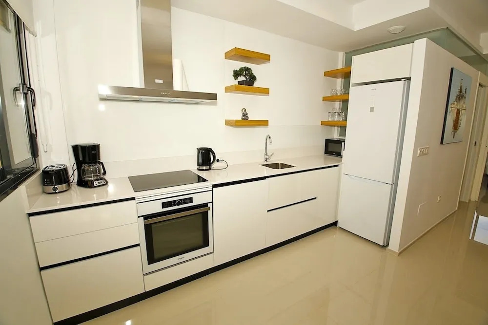 Pepper Street Apartment