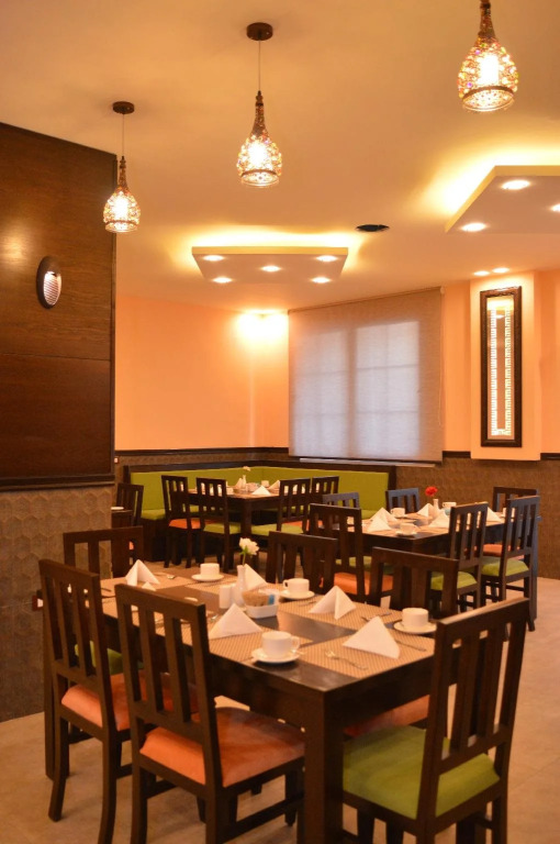 Tilal Almadina Hotel & Suites