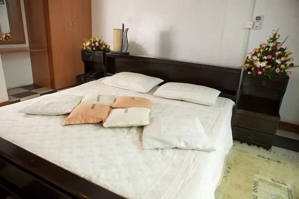 Ivys Hotel