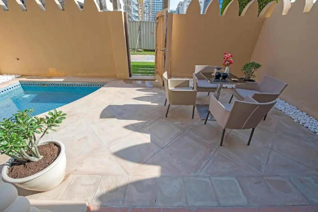 Luxurious 3BR Townhouse with Maid's & Private Pool in Palm Jumeirah