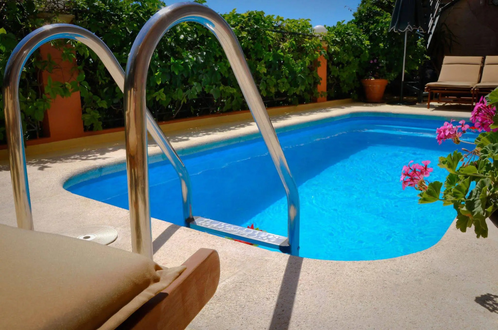 Orsalia Luxury Suites