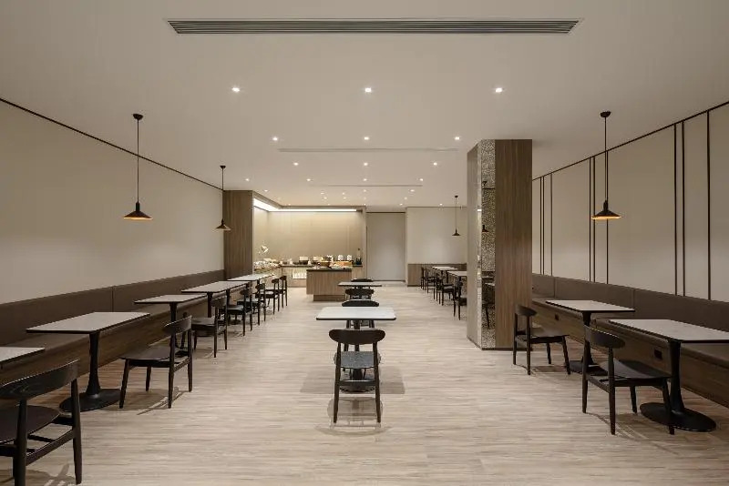Vienna International Hotel Xianyang International Airport Hotel