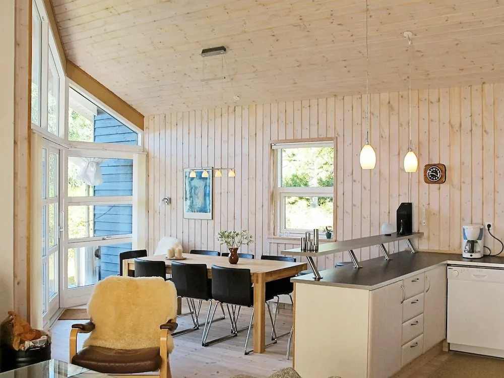 Comfortable Holiday Home in Rødby Near Sea