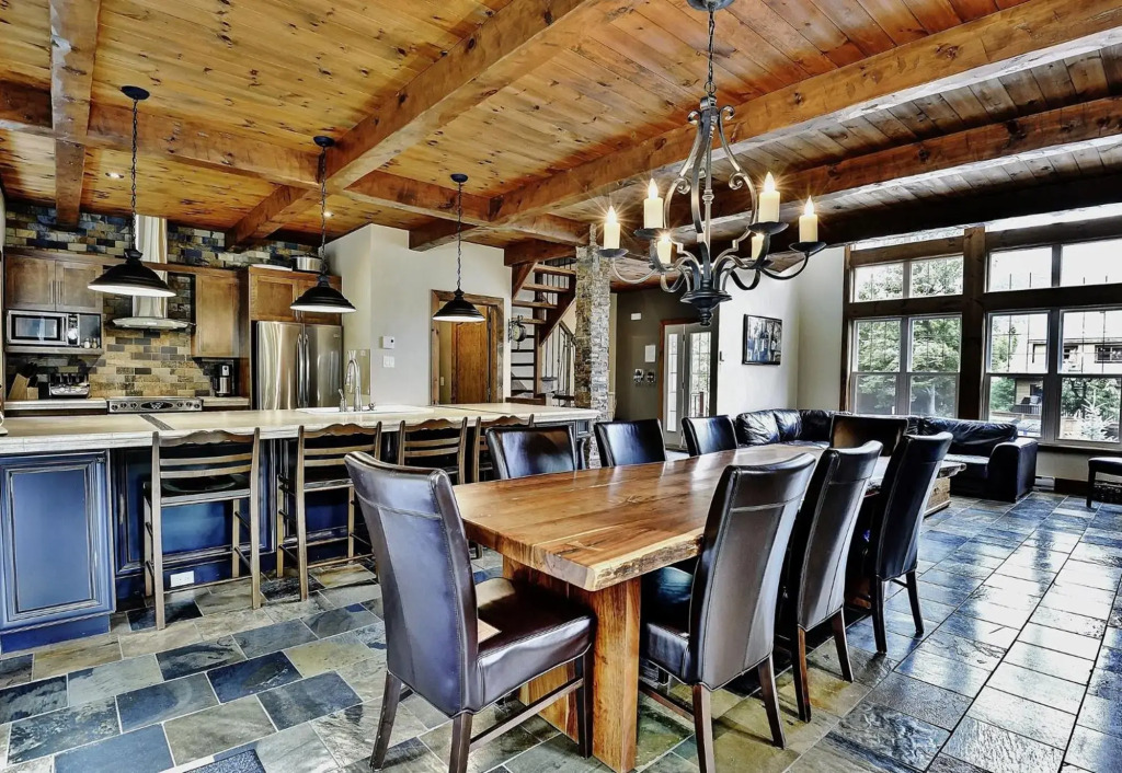 Chalets Alpins- 9012 Chemin des Alpages