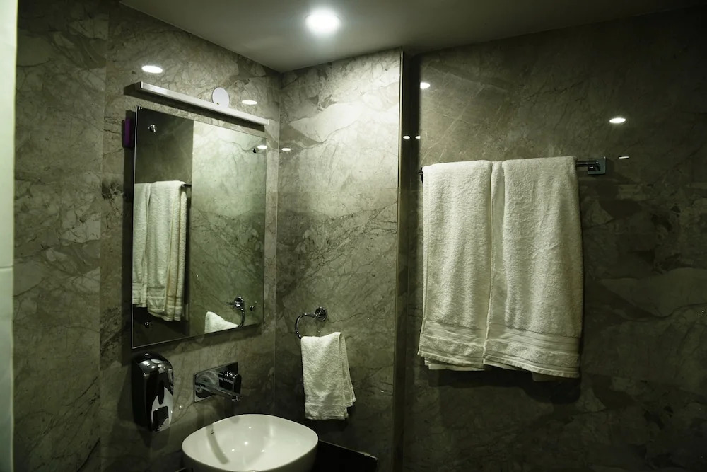 Pacific Inn Sec. 46