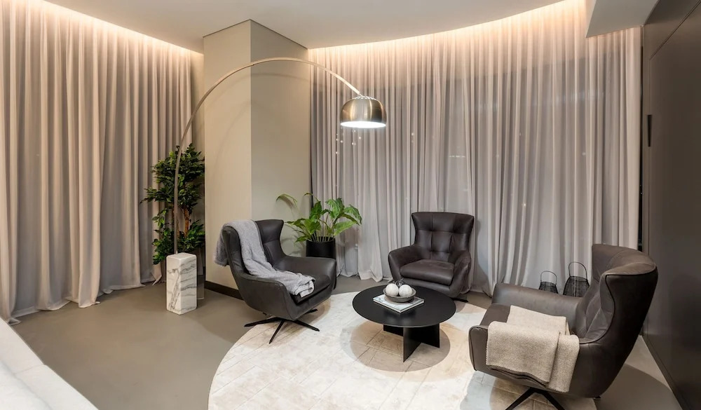 Modern 4BR M w Beach Access at Address JBR