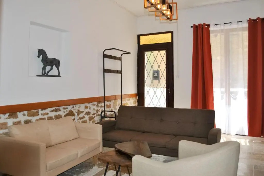 Detached house 2 minutes from the centre of Sarlat la Caneda