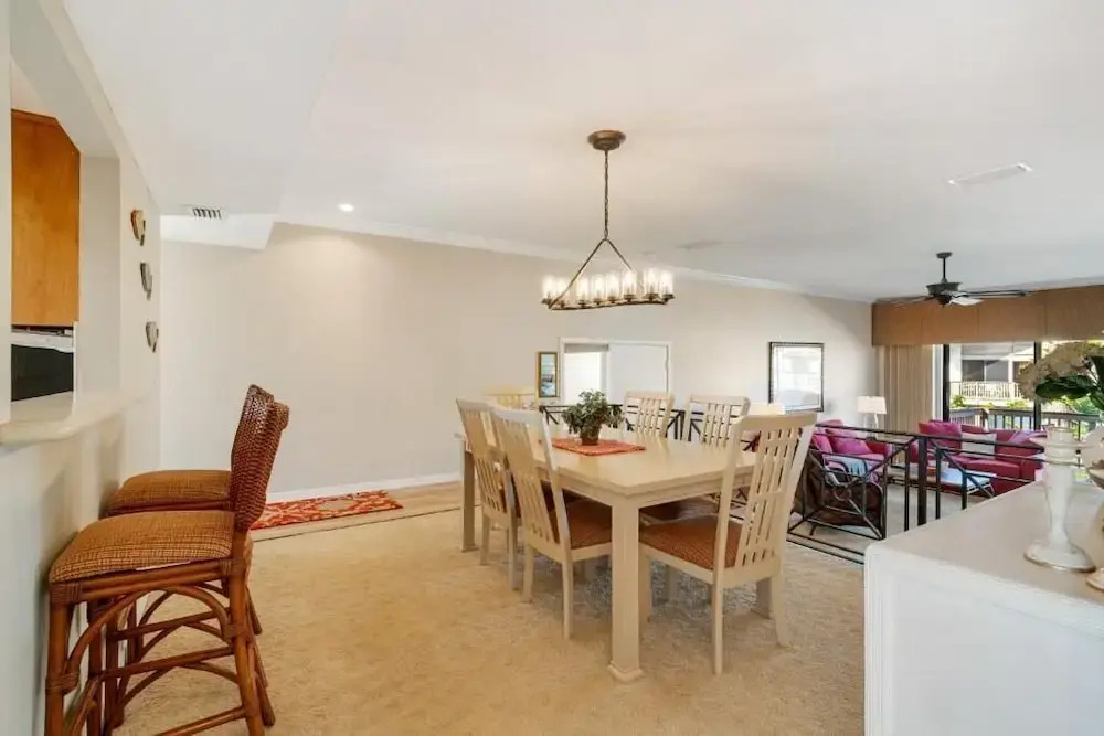 Coastal Lakehouse Condo on Siesta Key Public Beach