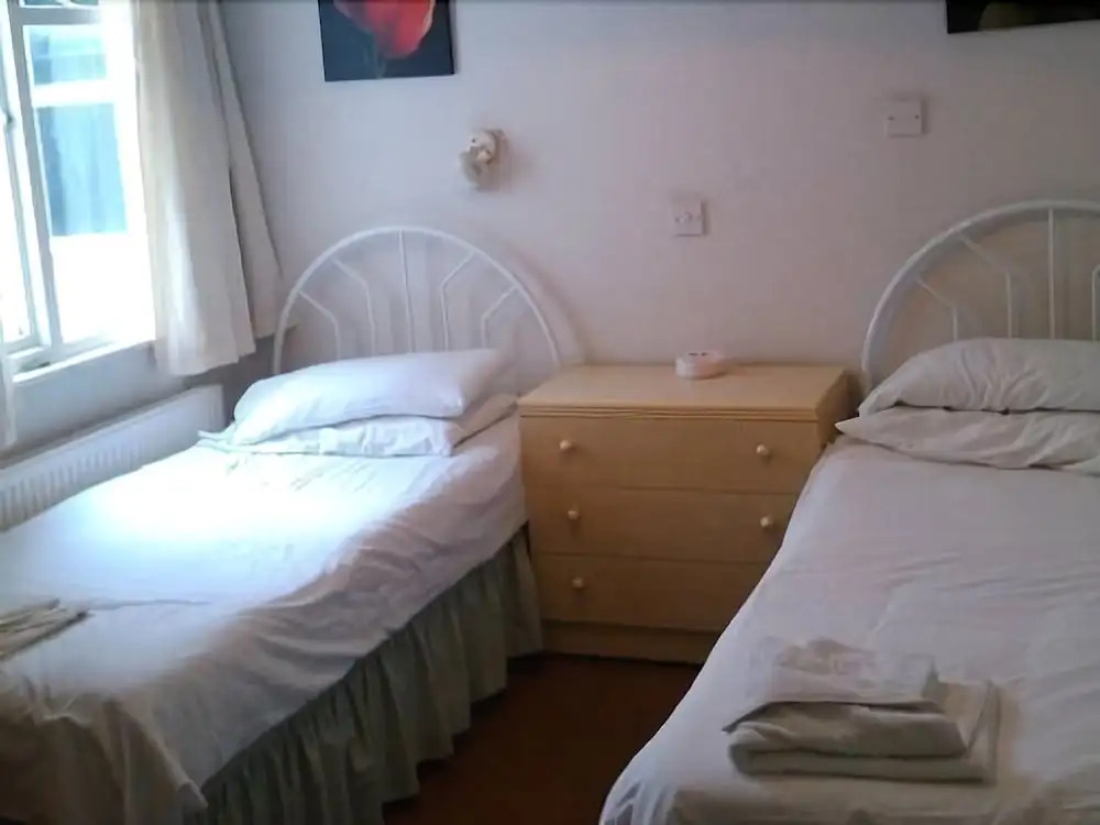 Guest House @ The Bear