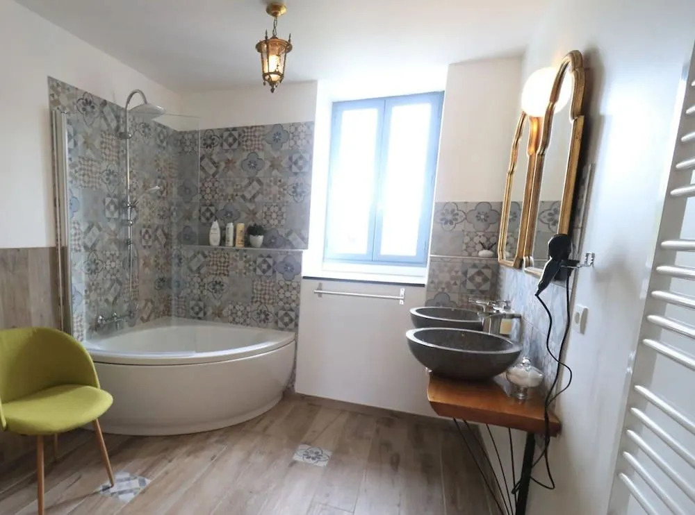 Au Bord de la Rive B&B