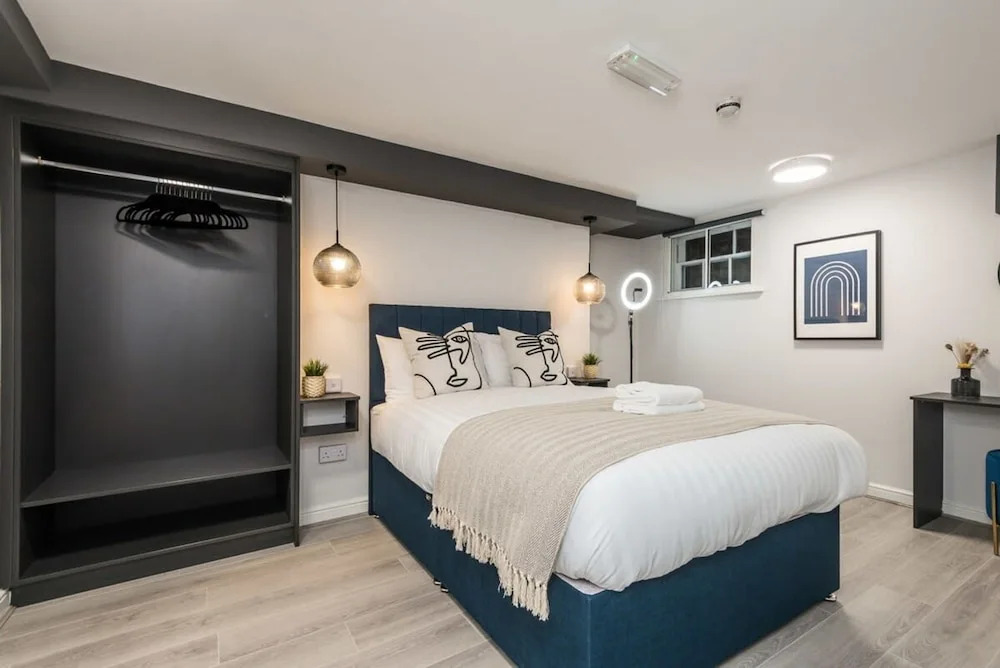 Host Apartments Seel Street Quarters