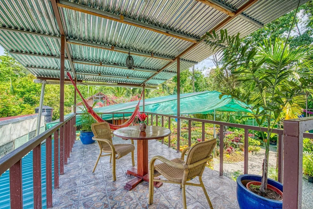 CariPro Apartments