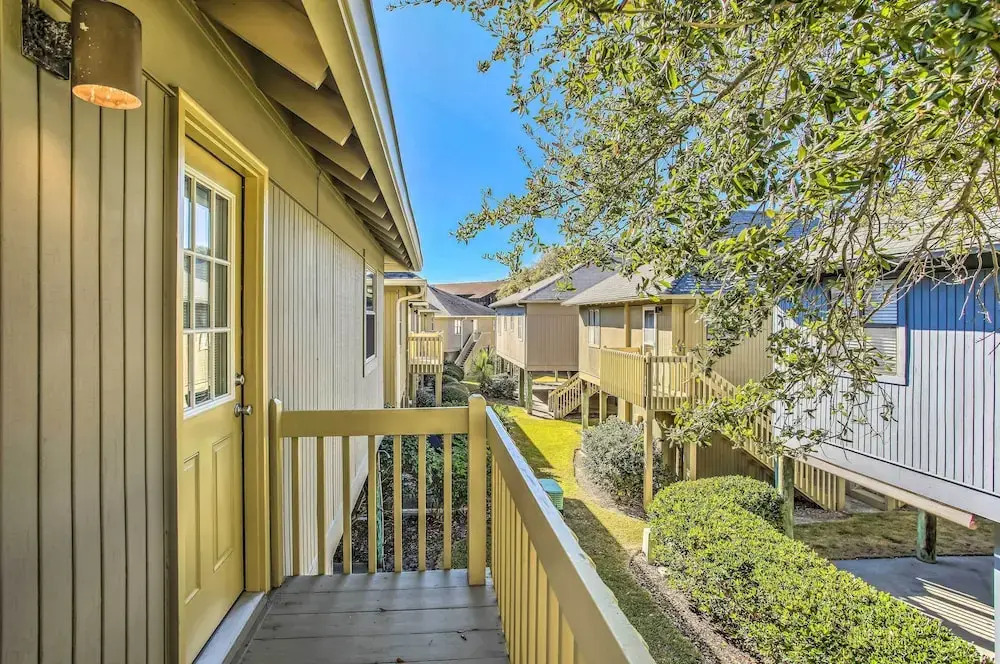 Walk to Apache Pier: Coastal Condo w/ Pool Access