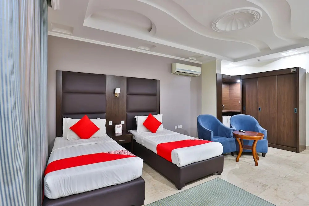 OYO 205 Golden Jwan Furnished Apartments 1