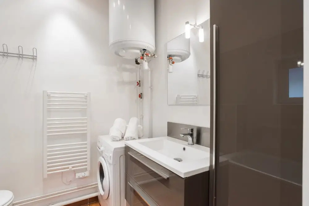 Temple - Le Marais Apartment