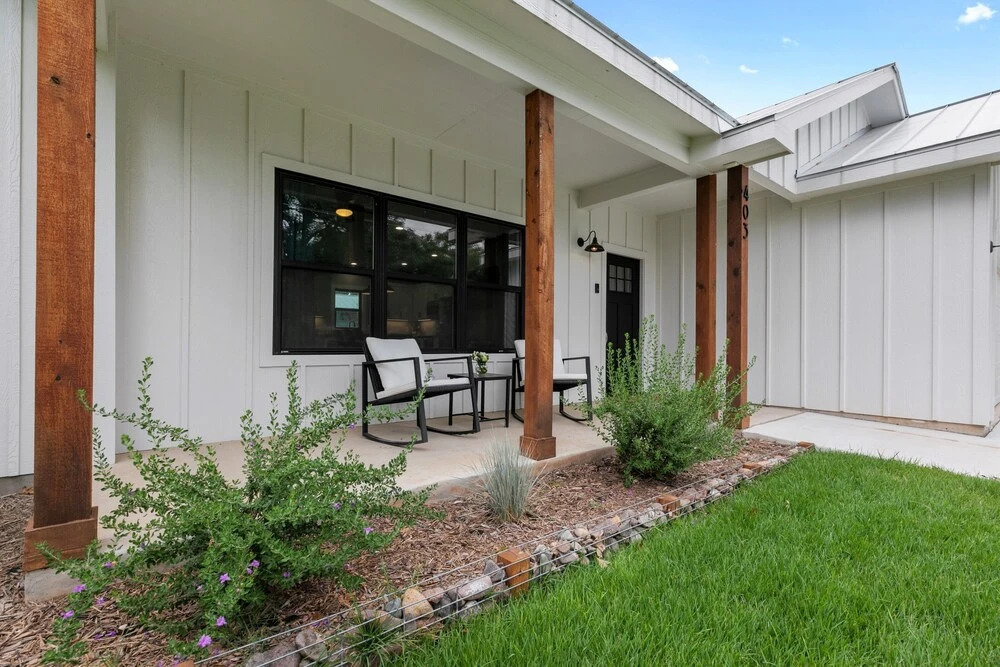 New! Luxury Home 3blck From Main St W/firepit