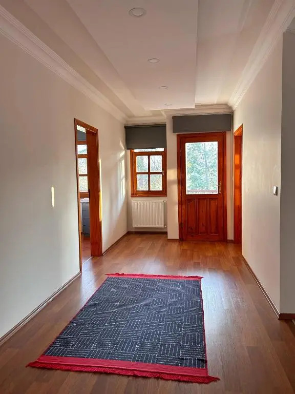 5 bedrooms private house with sauna and 500 m2 garden